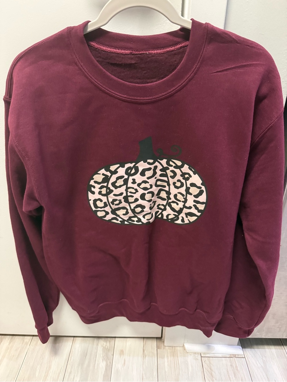 Women's Maroon Pumpkin Graphic Sweatshirt